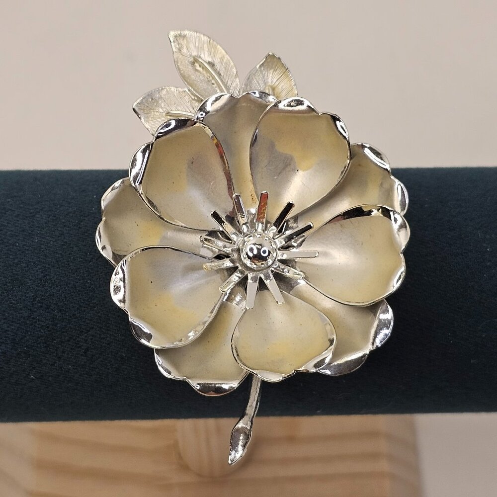Coro Silver Tone Matte Texture Flower Leaf Brooch Vintage Pin Marked